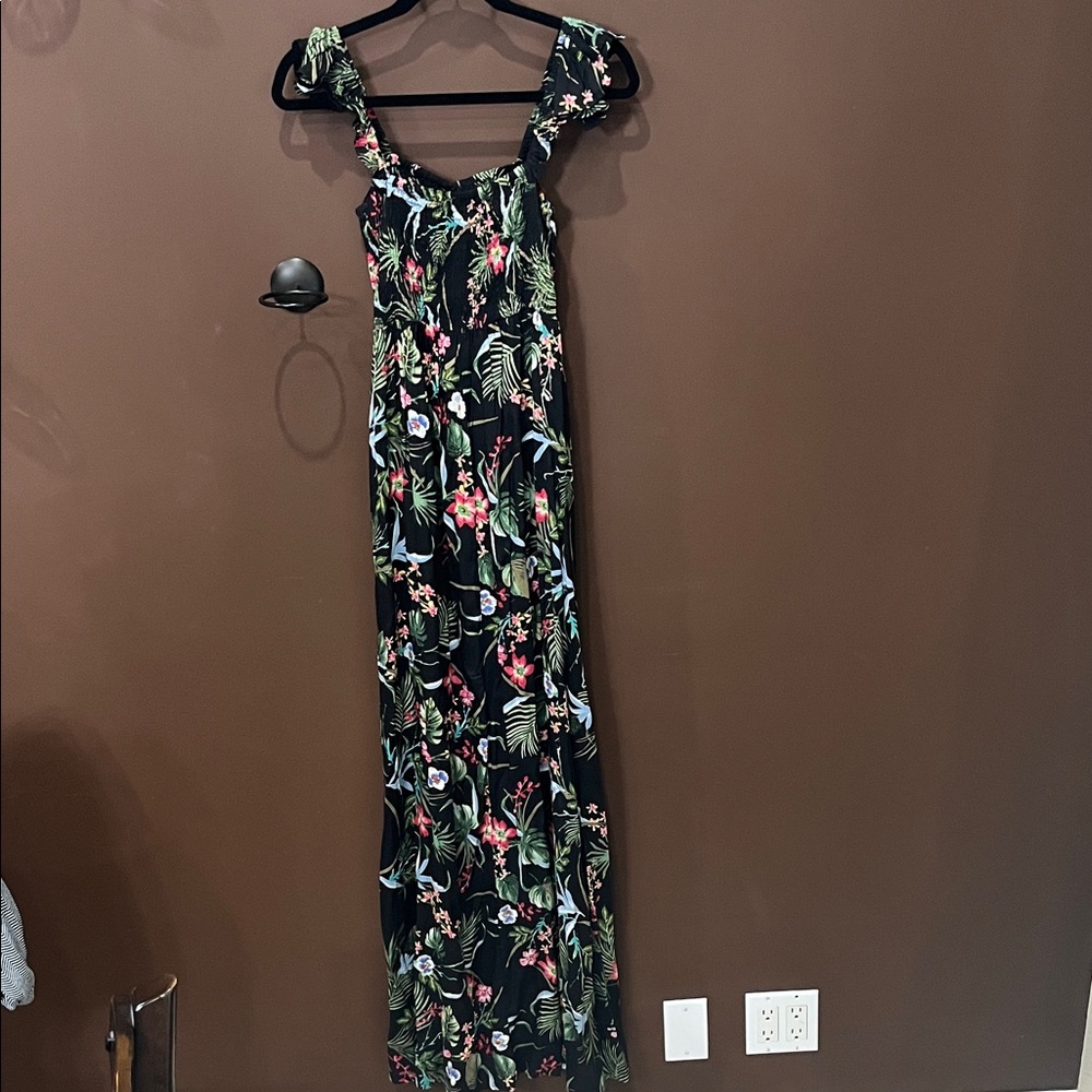Floral Black Maxi Dress with Side Slit - Picture 6 of 6